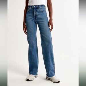 Abercrombie and Fitch High Rise 90s Relaxed Jean